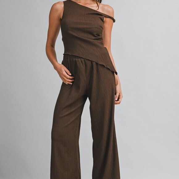 NWT Mable Brown Soft Textured Fabric Set One Shoulder Twist Top & Long Pants - Picture 5 of 7